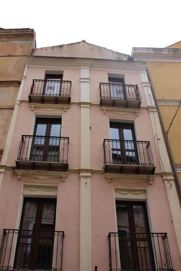 Via Cavour 19, Appartamento Del Conte Іглесіас Екстер'єр фото
